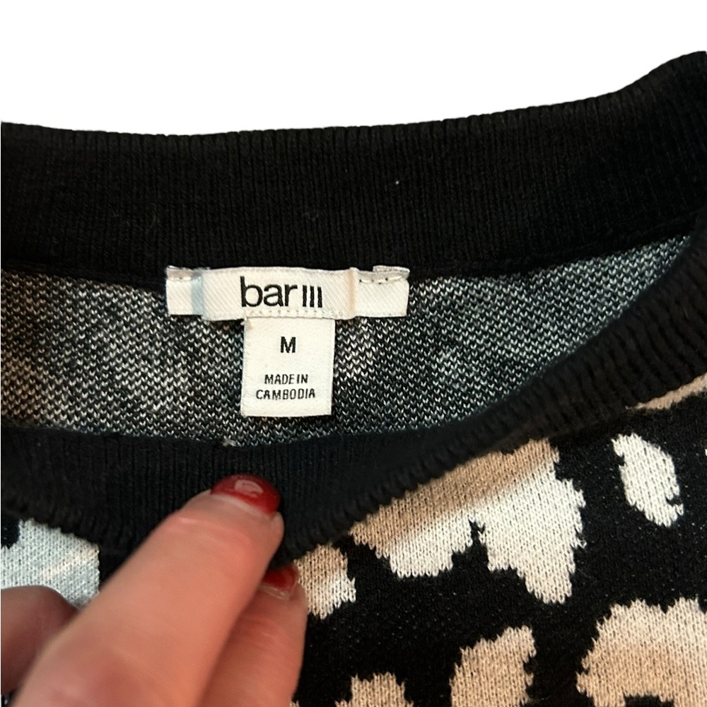 Bar III Black & White Cheetah Jacquard Crewneck Pullover Cropped Sweater M - Picture 8 of 9
